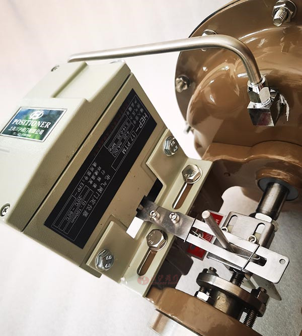 ����r���{(di��o)��(ji��)�y